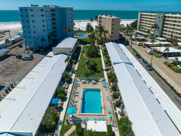 Siesta Key Vacation Condo Sleeps Six Guests.